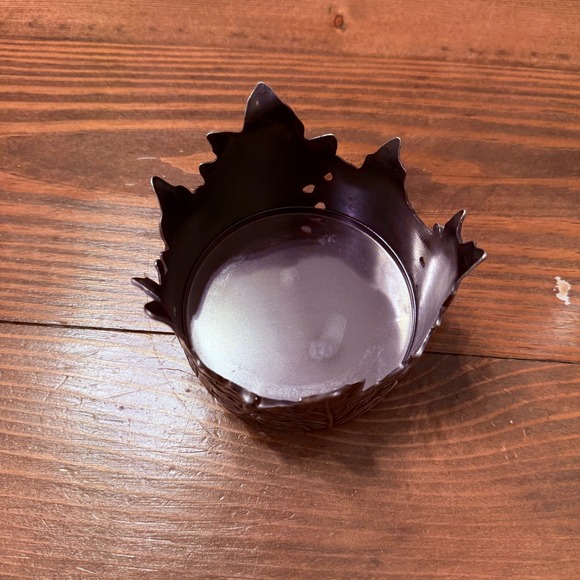 Rare Bath & Body Works Blackberry Bramble Tea 3-Wick Candle w/ Holder *READ* - Picture 6 of 7